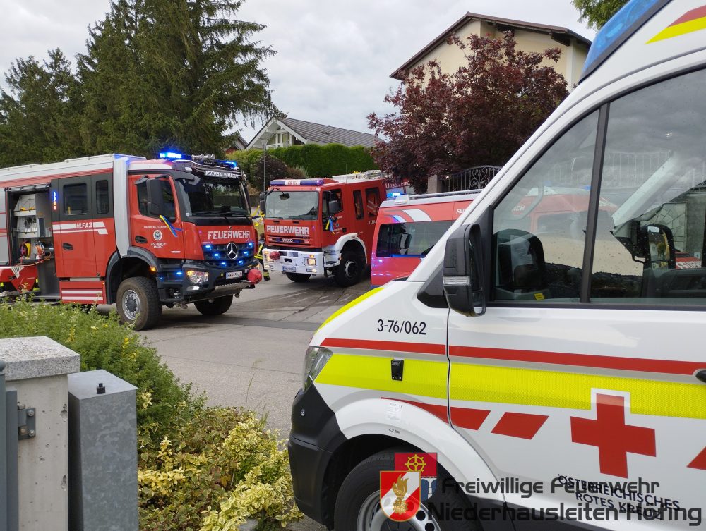 Brandeinsatz und Verkehrsunfall während Festaktes in Aschbach