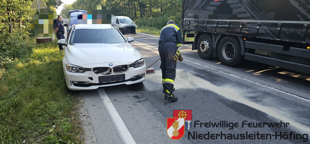Schadstoffeinsatz nach Verkehrsunfall